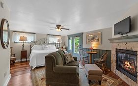 The Foxglove Inn